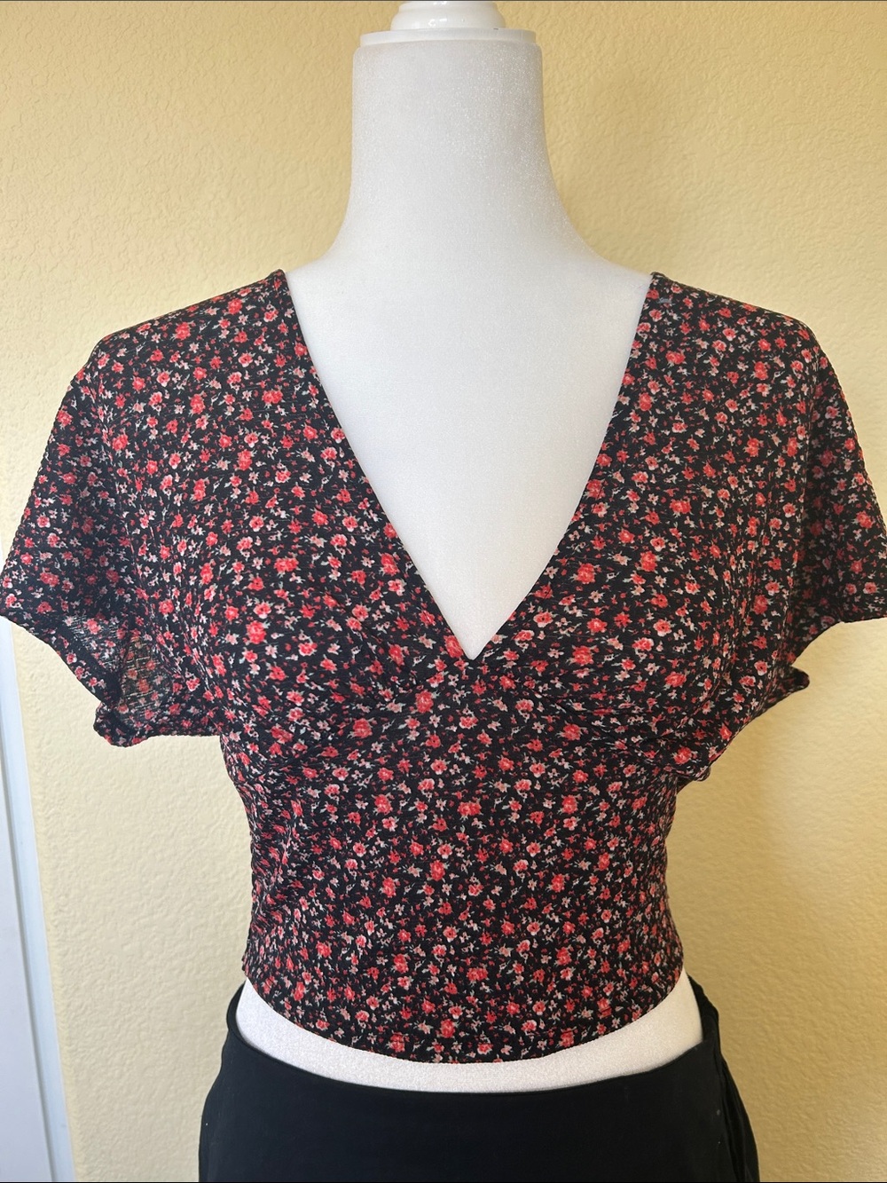 Only Black V-Neck Short Sleeve Floral Top with Red/Pink Blossoms